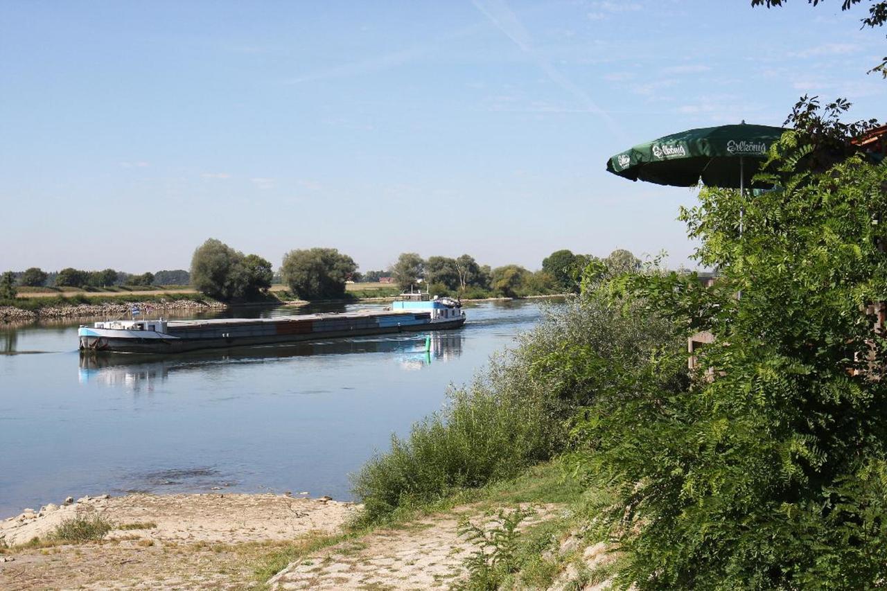 Zum Donauufer Bogen Exterior photo