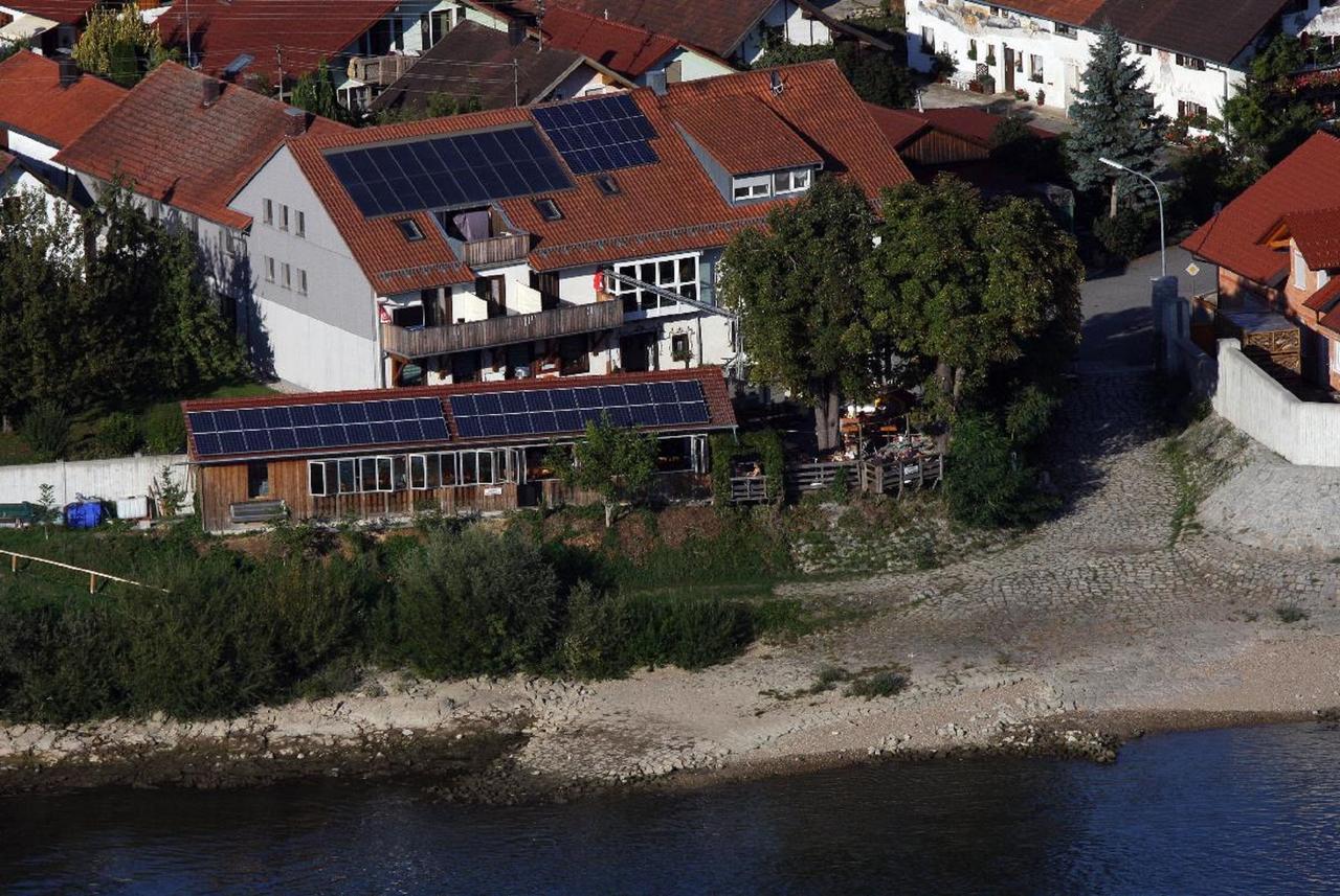 Zum Donauufer Bogen Exterior photo